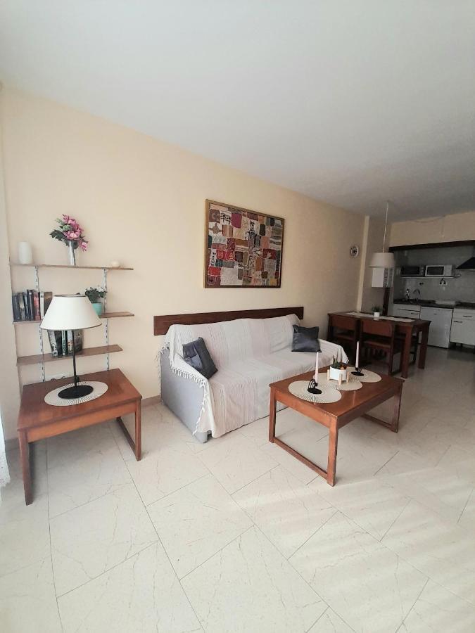 Nice Apartment In Hotel Ronda 4 First Beach Line Fuengirola Exterior foto